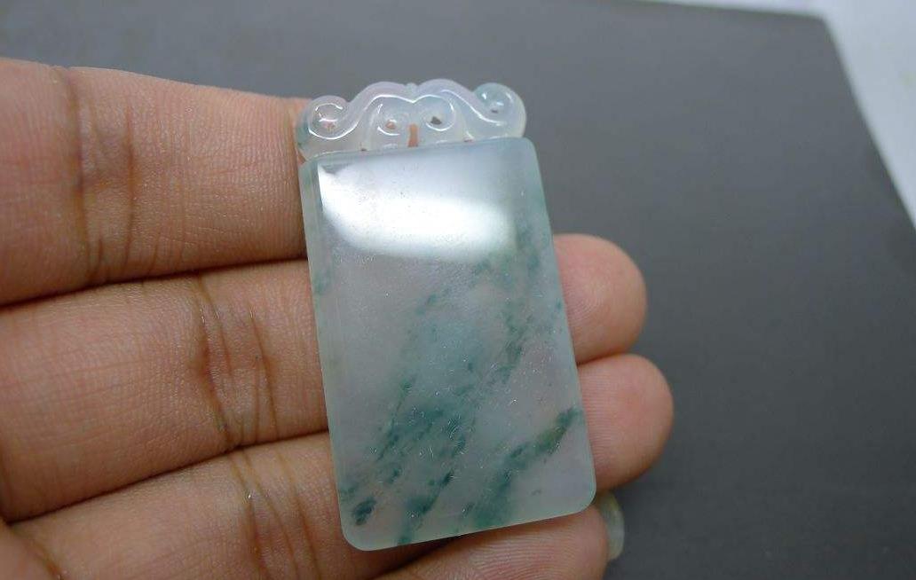 翡翠的翡翠的种有什么？怎样考量翡翠水口？   第2张