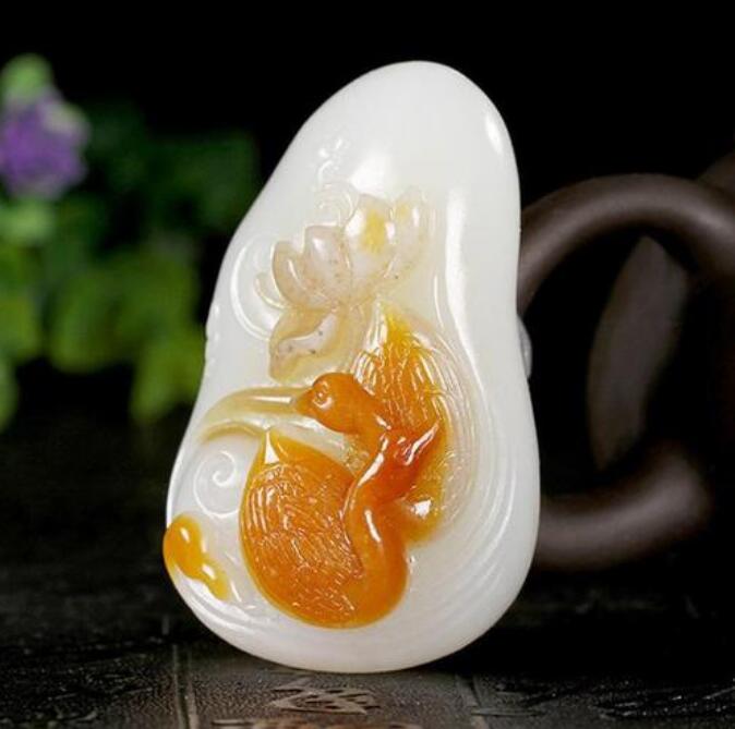 翡翠和新疆和田硬玉有什么不同？ 