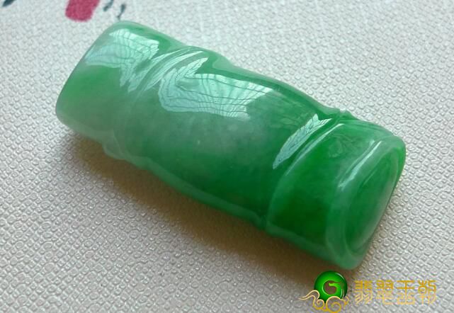 翡翠圆竹的喻意及其合适配戴的群体   第2张