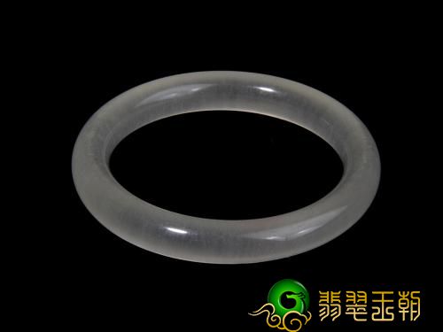 如何鉴别翡翠的种水，翡翠至关重要的一点   第2张