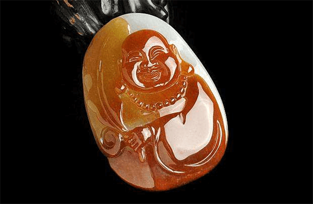 红翡和绿翡哪个值钱？一切从它们的价值衡量标准说起！   第1张