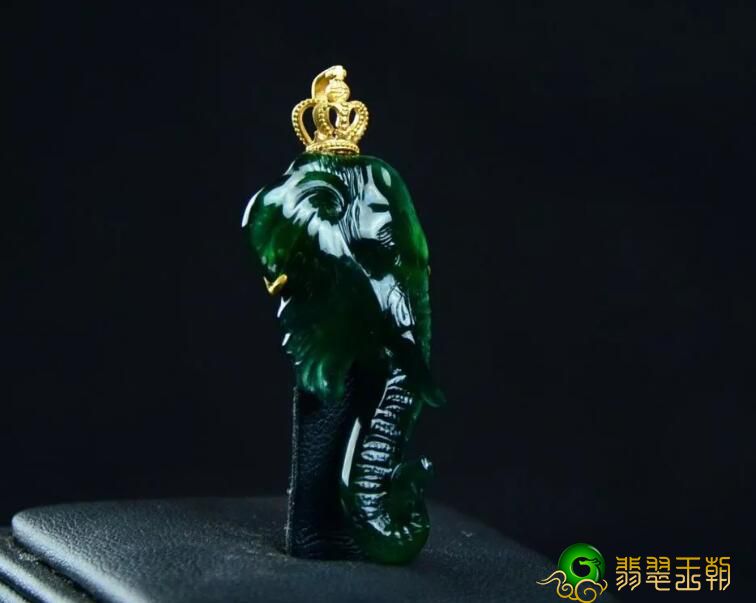 翡翠玉雕大师，一颗匠心独运巧琢天工之美   第1张