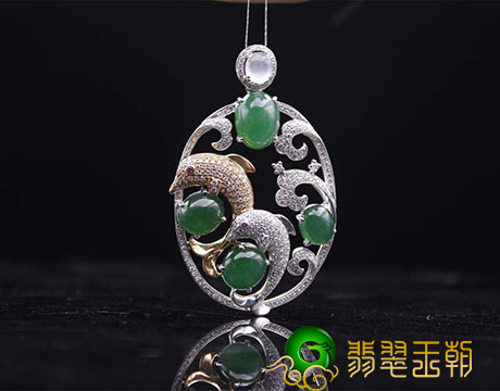 翡翠饰品辨别真伪的方式 有什么 怎样辨别翡翠真伪 