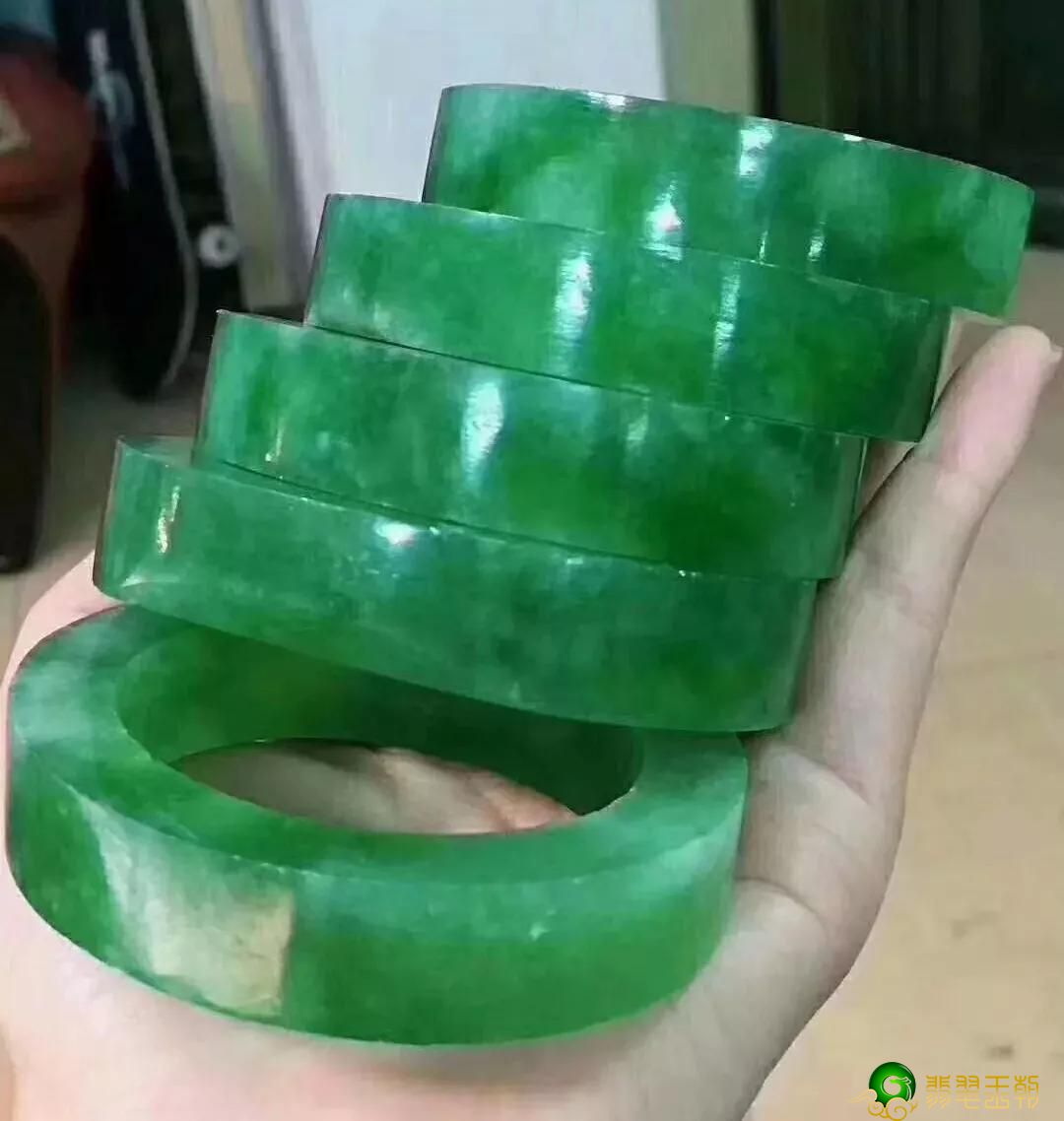 翡翠成品手镯PK毛坯手镯，孰美？   第3张