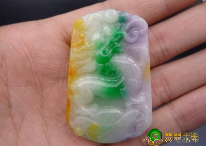 多的人都了解福禄寿翡翠镯子，福禄寿喜翡翠镯子是如何的？ 