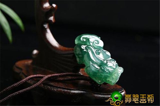 貔貅吊坠你戴正确了吗？我们一起来了解一下！   第1张