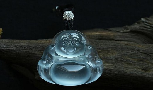 玻璃种翡翠价钱愈来愈高，过高的价钱大家是不是还想要选购   第2张