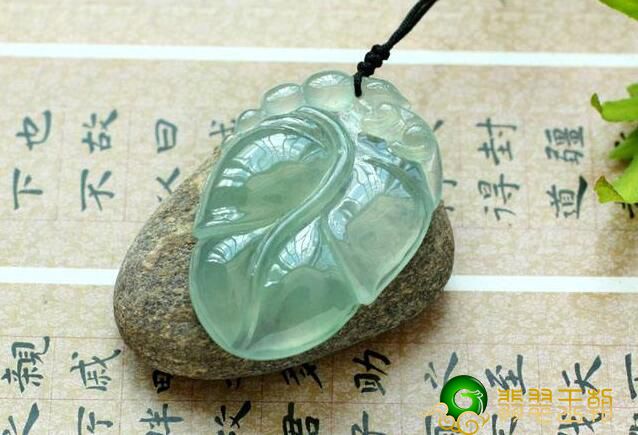 怎么翡翠中的晴水和蓝水，仅仅是一字之差吗?   第1张