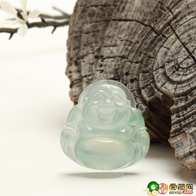 翡翠玉佛吊坠价钱一般是多少 