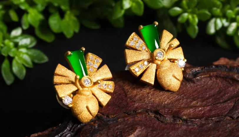 春夏季换珠宝首饰，别忘了了你的耳朵里面，耳环、耳饰、耳线……戴上去！   第2张