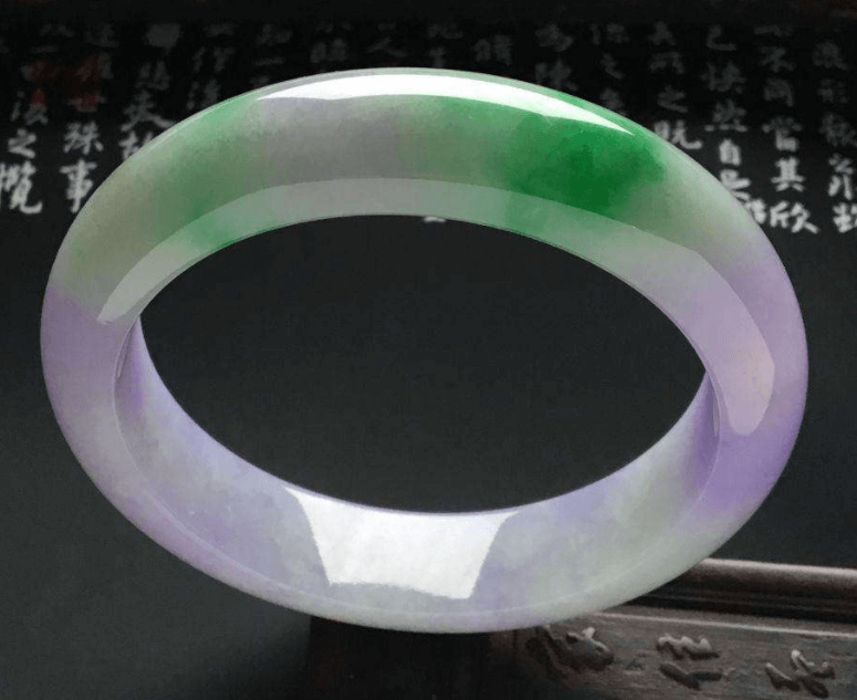 红翡绿翠紫为贵，那么一抹绿、一抹紫的翡翠价值高吗？   第2张