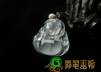 翡翠冰种翡翠玉佛的价格多少 翡翠冰种翡翠玉佛喻意是啥 