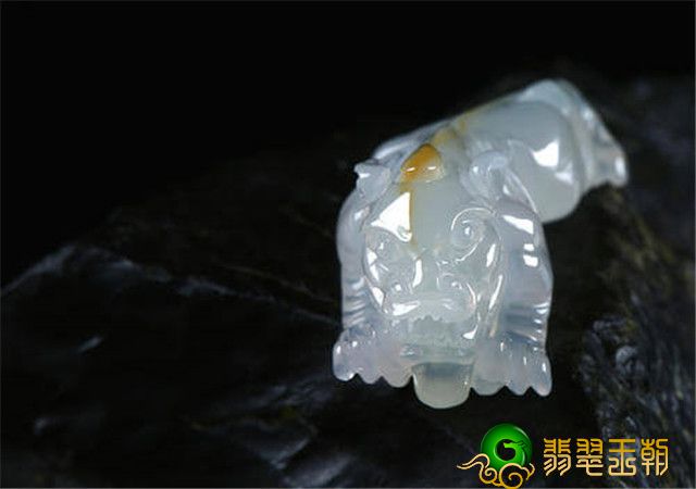 翡翠貔貅吊坠怎样放置？实际上必须留意的事儿有很多！   第4张