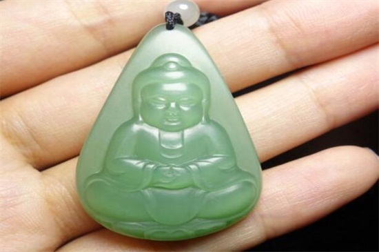 大日如来佛配戴能戴脖子上吗   第2张