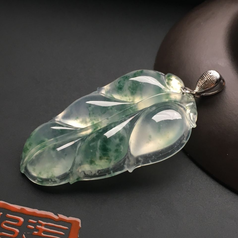 翡翠在哪里买？选购的方式有哪一些？   第2张