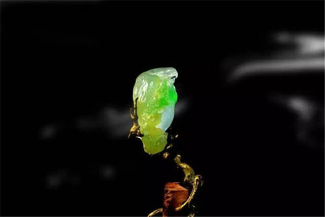 哪些的翡翠算手雕好？今日大家而言一讲！   第2张