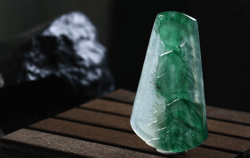 想买翡翠牌子的朋友千万别错过！冰种翡翠牌子的价格我来告诉你！   第3张