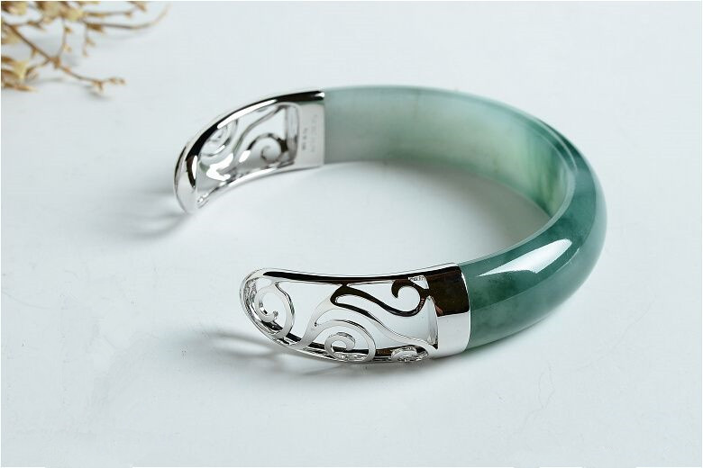 受损翡翠手镯如何进行挽救   第2张