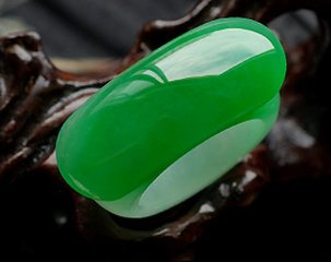 瑞丽翡翠深刻的历史渊源 瑞丽翡翠的特点   第1张