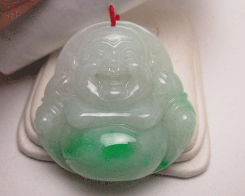 翡翠玉佛挂件这么受欢迎，该怎么挑选呢？   第1张