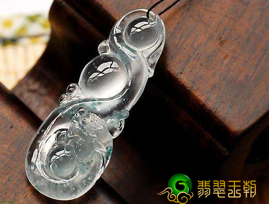 玻璃种翡翠的特性是啥 玻璃种翡翠特性详细介绍 