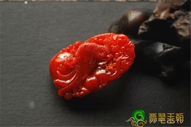 来谈谈翡翠的色，不同颜色代表着不同含义！   第3张