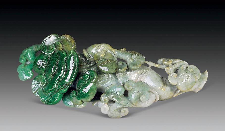 翡翠大摆件是真翡翠吗？它的分类都有哪些呢？   第1张