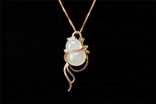 挑选翡翠葫芦注意事项有哪些？记住这两个要点！   第2张