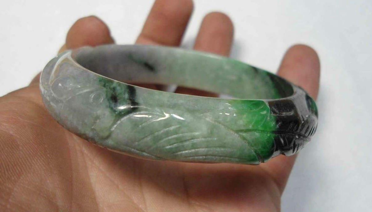 翡翠镯子的加工工艺流派有什么？什么是四大加工工艺流派？   第3张