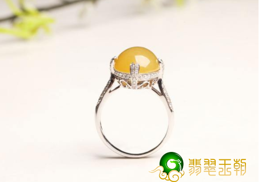 翡翠戒指合适什么人戴？本文不能错过了！   第3张