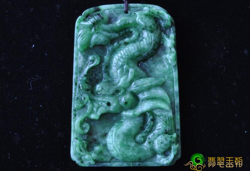 翡翠龙牌你了解是多少呢？难怪一直令人心驰神往。   第2张