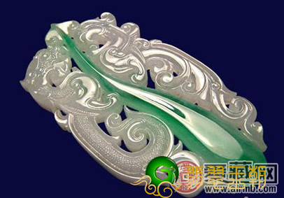 白色背景青翡翠使用价值起伏的原因是什么？ 