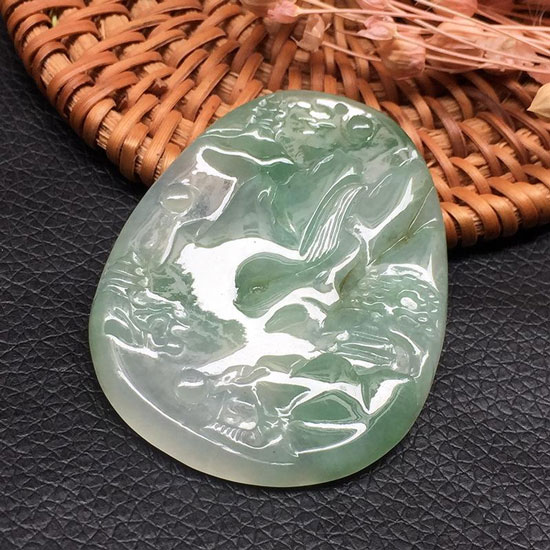 芙蓉种翡翠如何保养？芙蓉种翡翠质量鉴别方法是什么   第1张