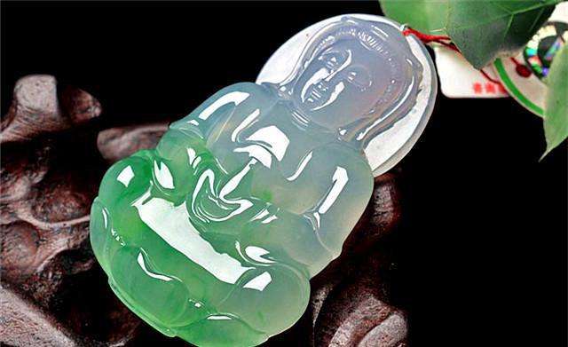 男性戴翡翠观音的寓意有哪些?翡翠观音分为多少种? 第2张