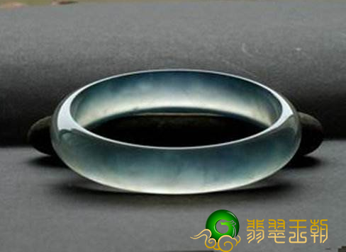 玻璃种翡翠如何维护保养 玻璃种翡翠维护保养基本常识 