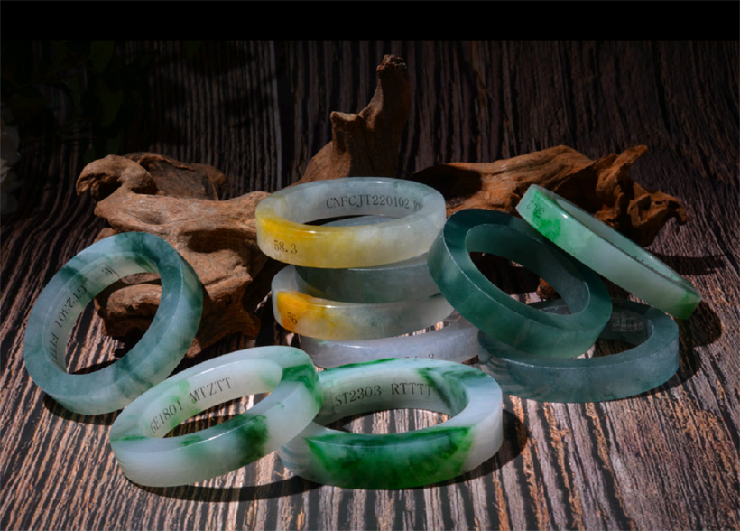 翡翠游戏玩家，为什么都爱带“毛”的翡翠   第3张