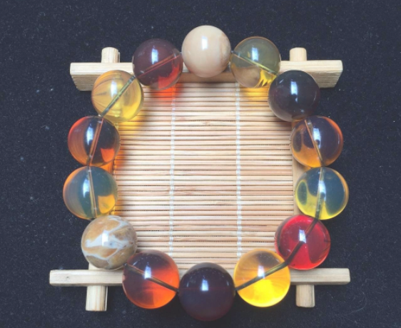 缅甸琥珀顶级品种  缅甸琥珀的特点 