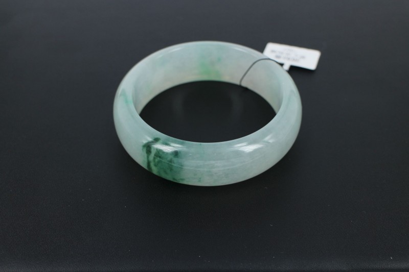 冰种飘花翡翠原石价格多少