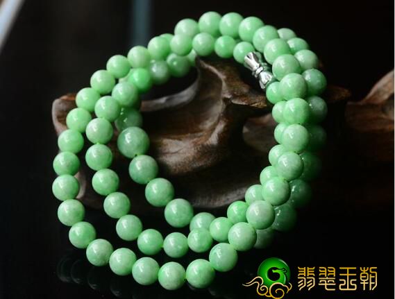 佩戴翡翠项链原来这么的好啊！一起来了解一下   第2张