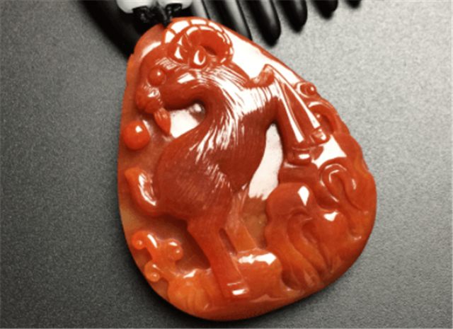 红翠属于什么档次的翡翠？如何正确区分它的仿冒品？   第1张