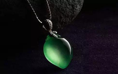 龙石种翡翠有几种颜色?本文为你揭晓答案! 第1张