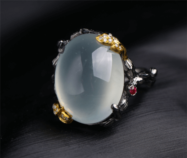 翡翠戒面价格高吗?答案让很多人高攀不起! 第2张