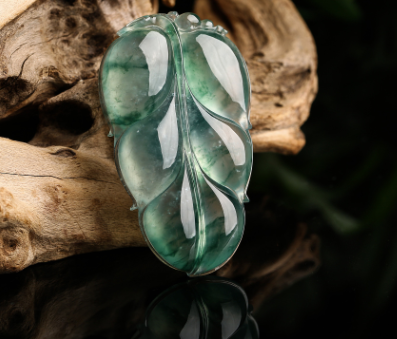 
                带你真正的了解翡翠玉石的鉴别技巧
   第3张