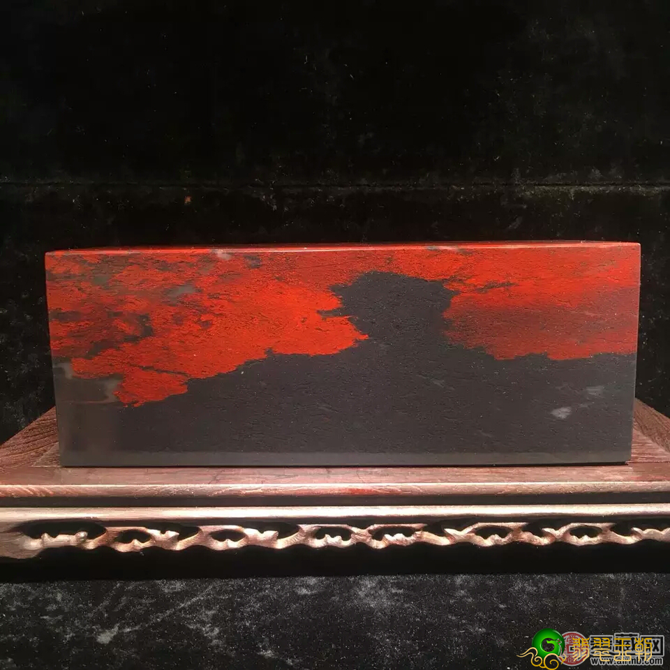 桂林鸡血玉价钱的决策要素是啥？ 