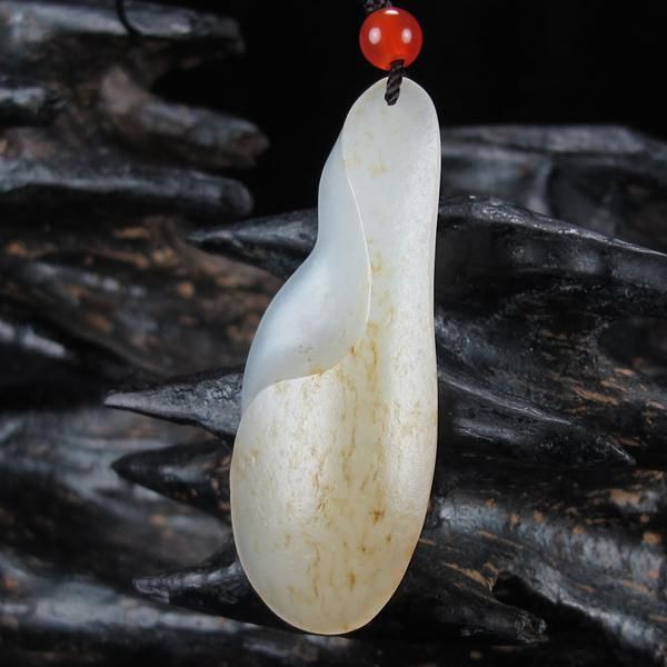 女人戴玉如意后不能摘吗，带玉如意的好处   第1张