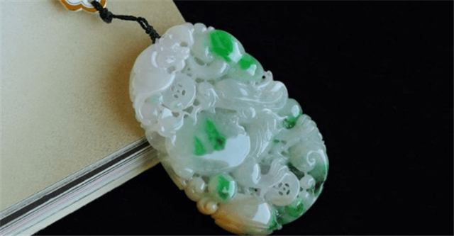 天然翡翠挂件什么题材的好?它们各有什么特色? 第1张