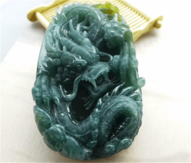 翡翠危料和缅料的区别在哪里?危料和缅甸翡翠该怎么辨别? 第3张