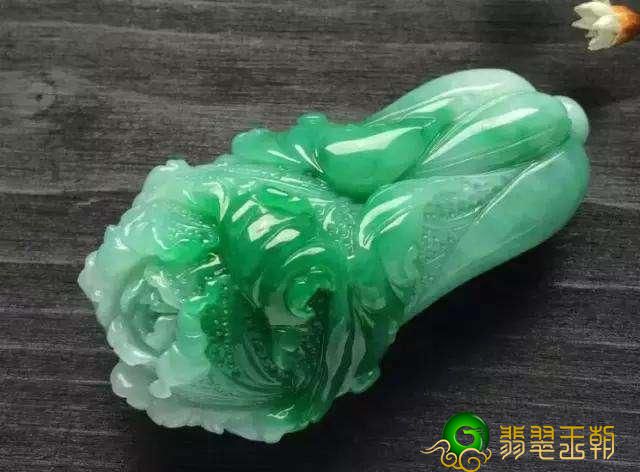 什么人合适配戴翡翠大白菜 配戴翡翠大白菜有哪些注重