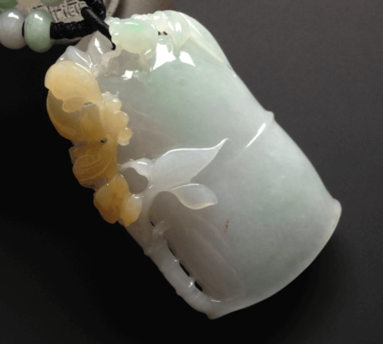 白色冰糯种翡翠贵不贵？我来跟您说说！   第2张