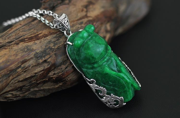 石性非常重的翡翠非常值得个人收藏吗？回答原来是这个样子的！   第2张